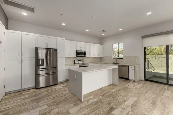 $3,000 | 4222 North 21st Street, Unit 8, Phoenix, AZ 85016