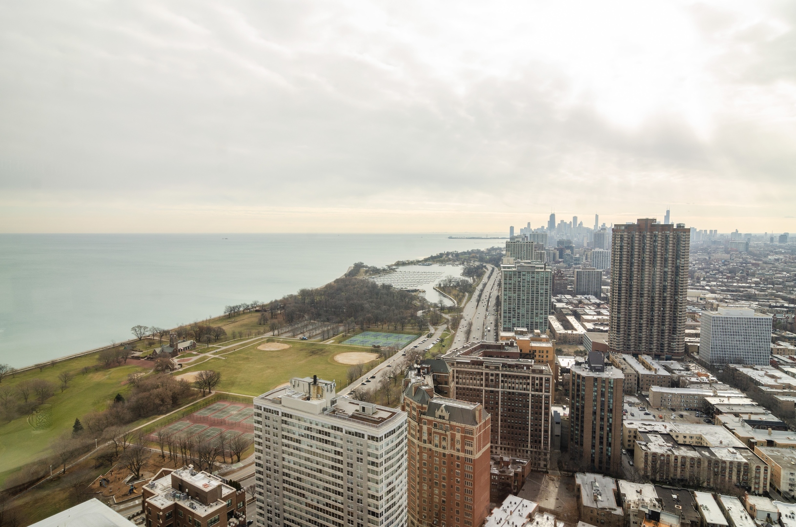 655 West Irving Park Road, Unit 4803 Chicago, IL 60613 - Photo 11 of 20