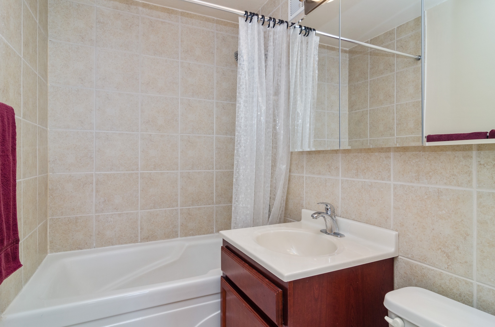 655 West Irving Park Road, Unit 4803 Chicago, IL 60613 - Photo 10 of 20