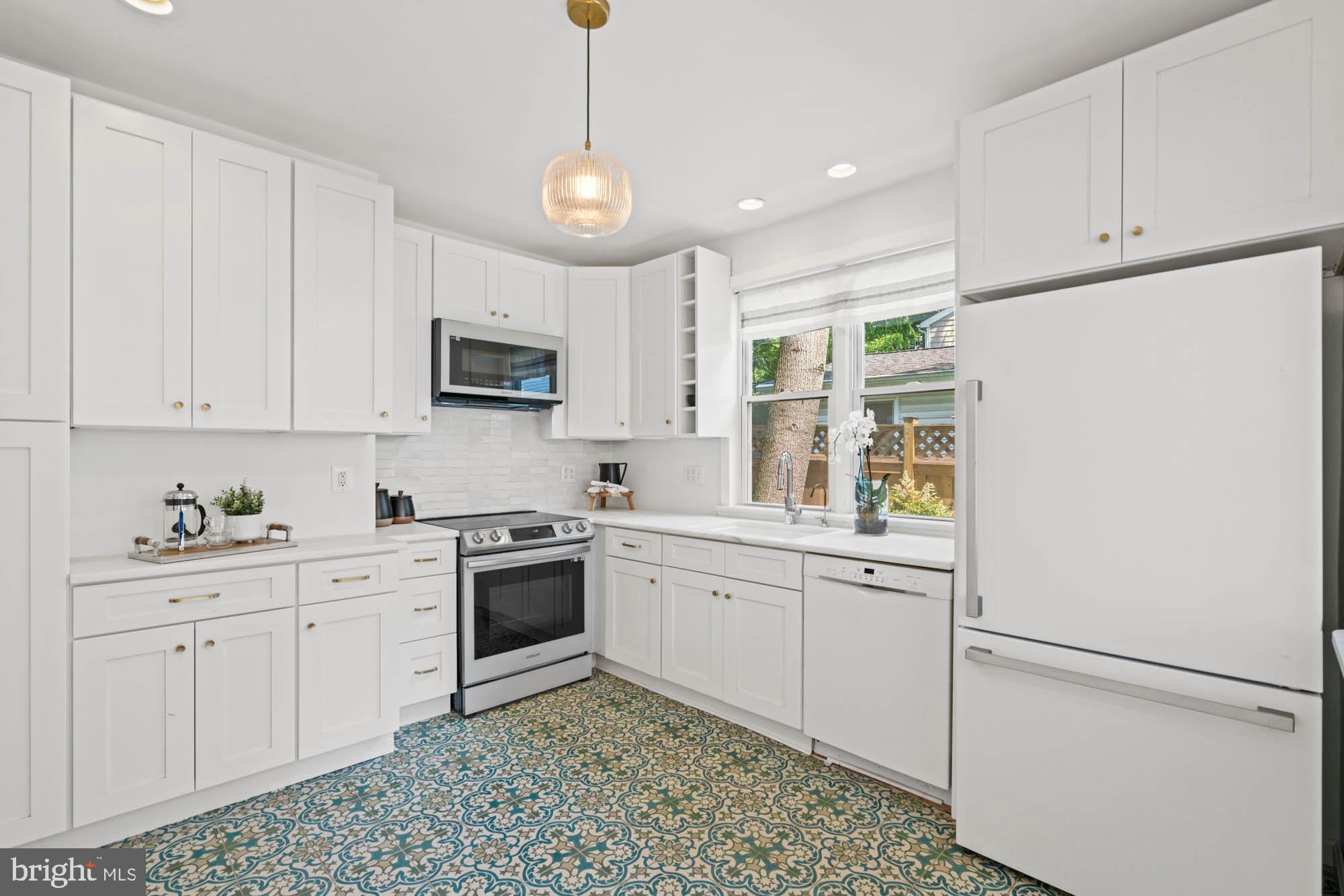 12 Wellesley Circle Glen Echo, MD 20812 - Photo 21 of 52