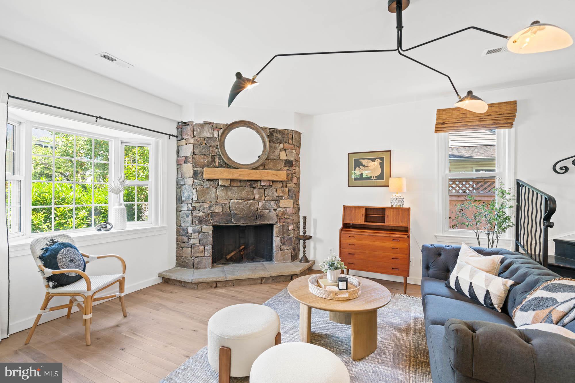 12 Wellesley Circle Glen Echo, MD 20812 - Photo 6 of 52