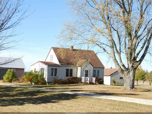 $680,000 | N8621 Wolf River Drive, Algoma, WI 54201