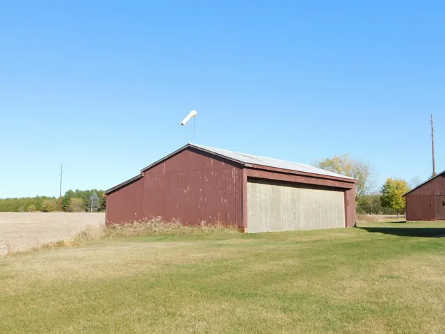 $680,000 | N8621 Wolf River Drive, Algoma, WI 54201