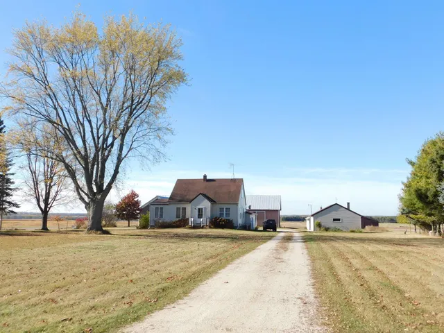 $680,000 | N8621 Wolf River Drive, Algoma, WI 54201