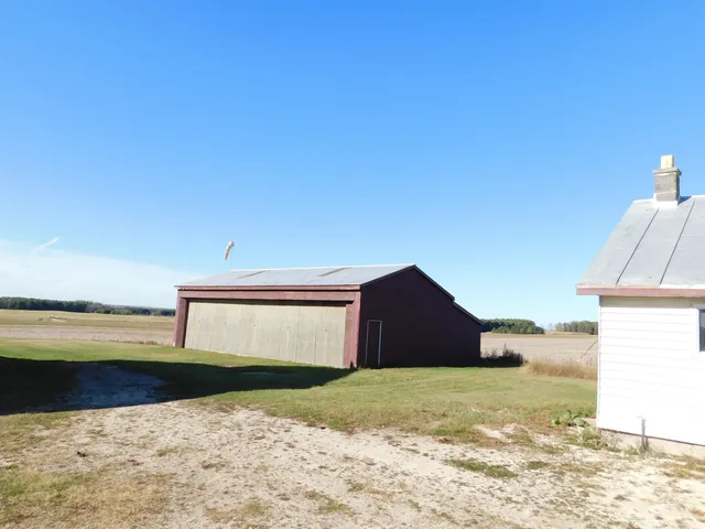 $680,000 | N8621 Wolf River Drive, Algoma, WI 54201