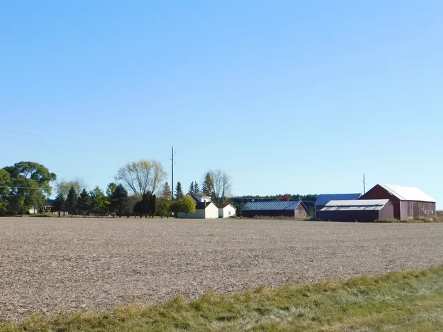 $680,000 | N8621 Wolf River Drive, Algoma, WI 54201