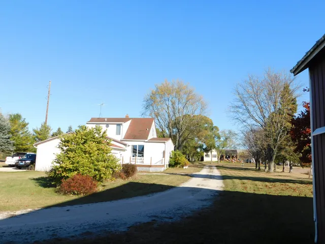 $680,000 | N8621 Wolf River Drive, Algoma, WI 54201