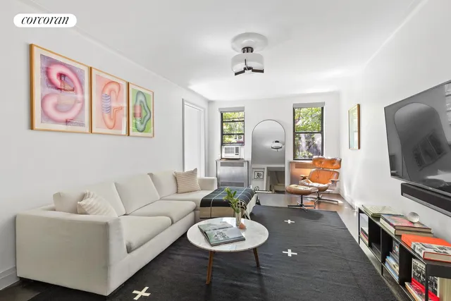 $2,950,000 | 290 6th Avenue, Unit 3CD | Greenwich Village