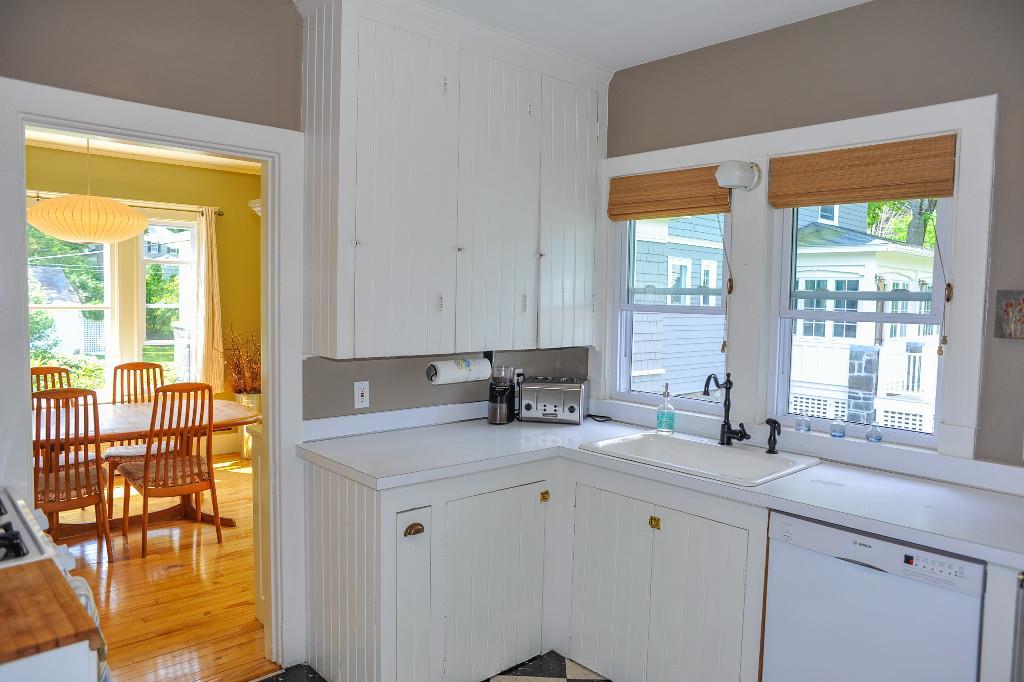 17 Ocean View Road Cape Elizabeth, ME 04107 - Photo 4 of 15 Photo