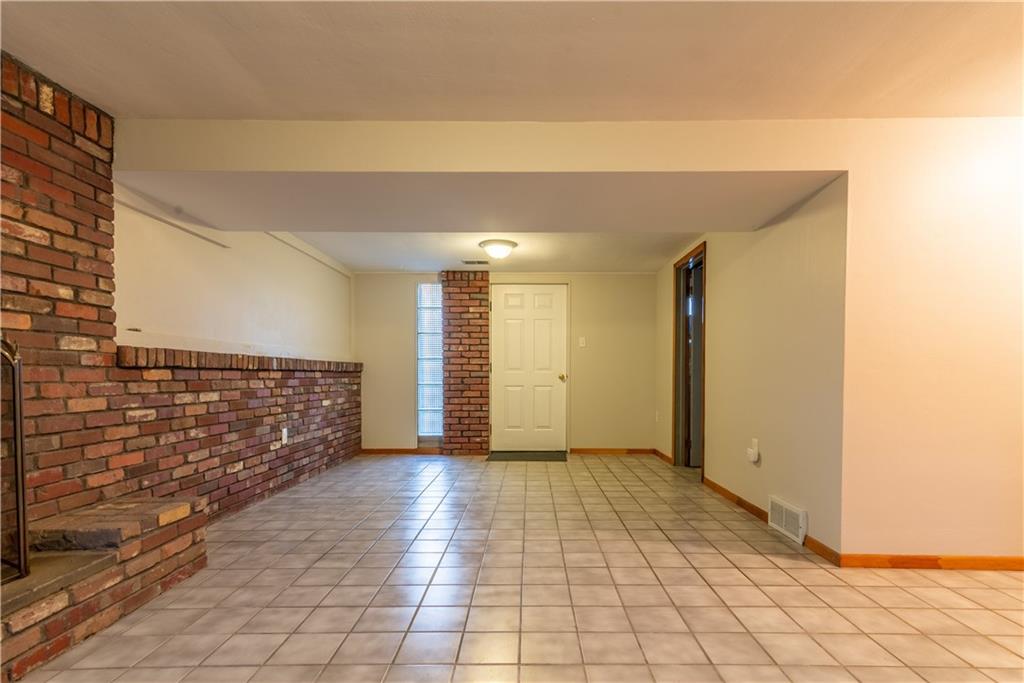 241 West Allegheny Road Imperial, PA 15126 - Photo 17 of 24 Gallery Image 17