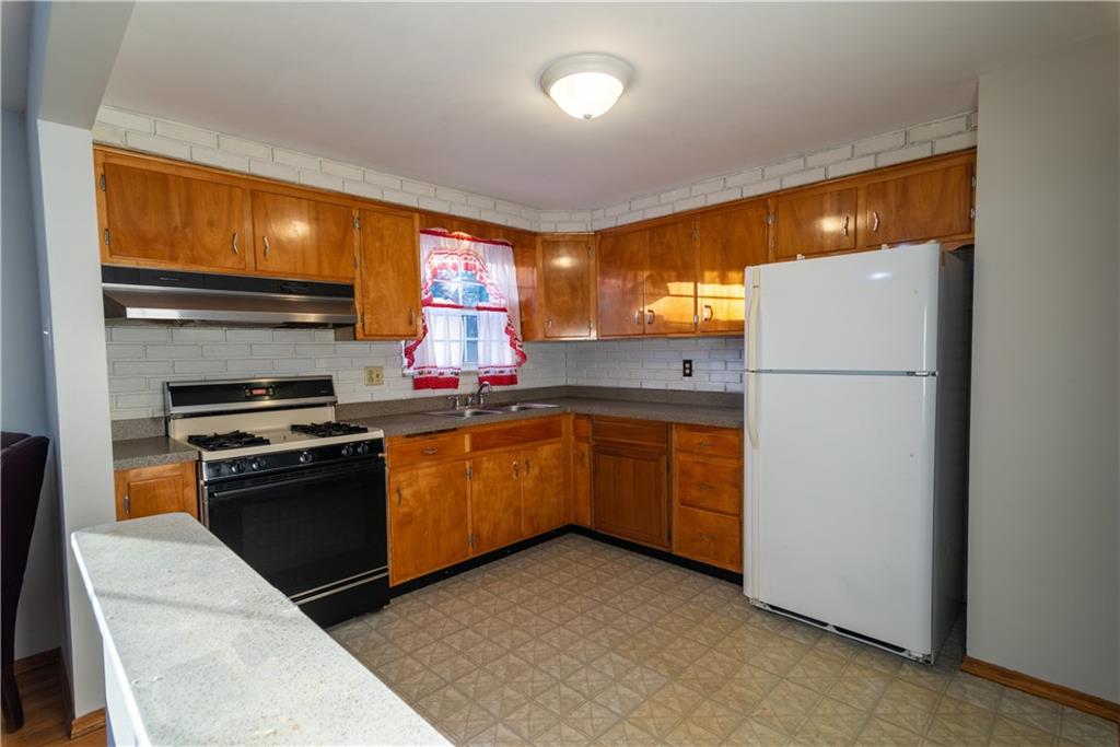 241 West Allegheny Road Imperial, PA 15126 - Photo 9 of 24 Gallery Image 9