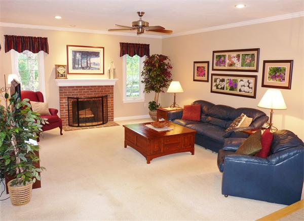 77 Highridge Road Bellingham, MA 02019 - Photo 3 of 30 Gallery Image 3