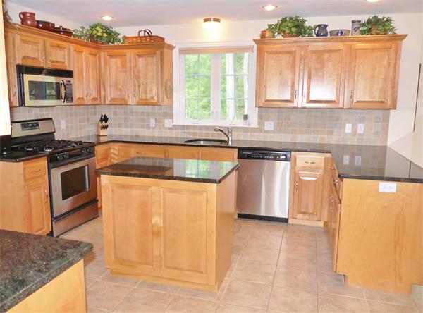 77 Highridge Road Bellingham, MA 02019 - Photo 10 of 30 Gallery Image 10
