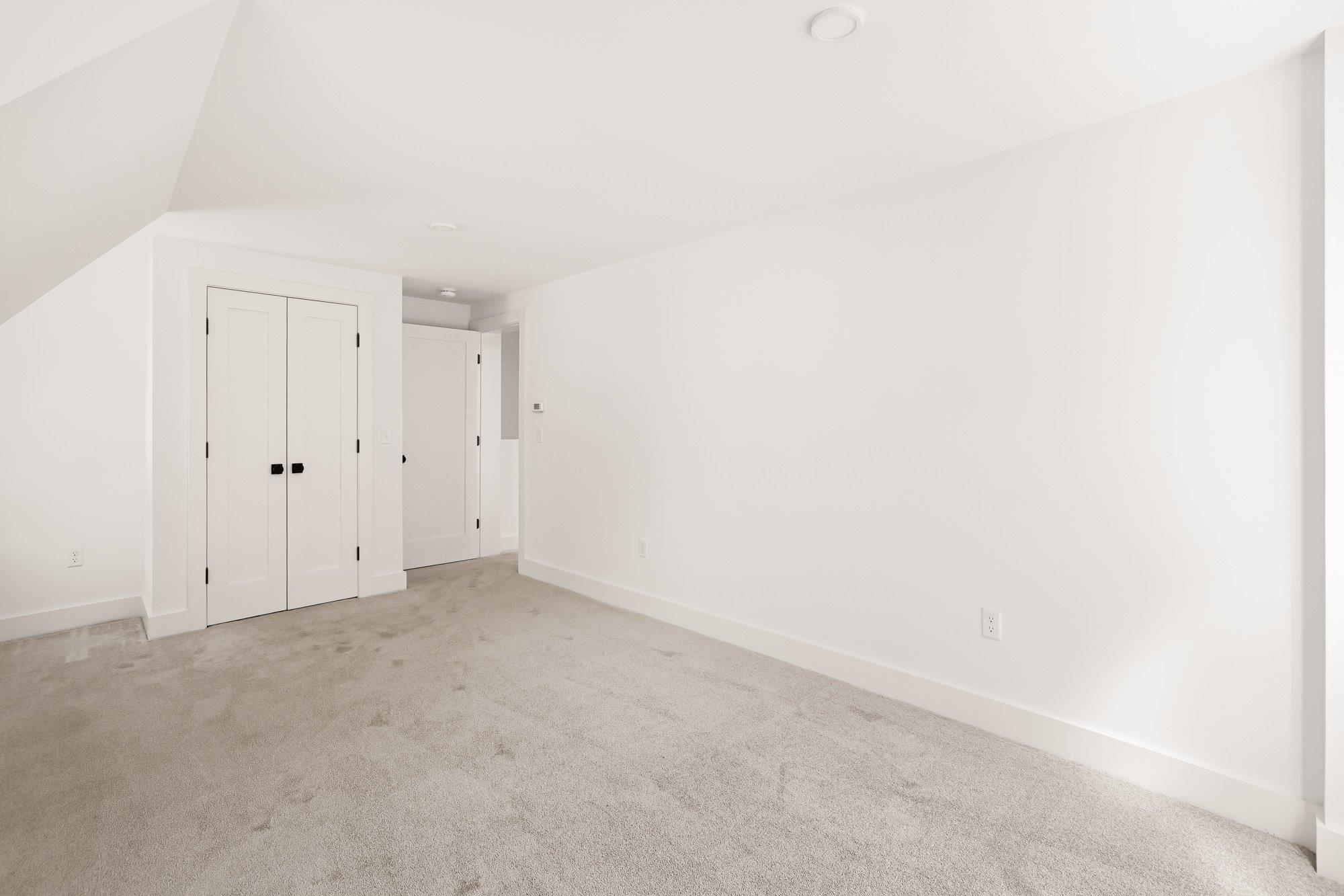 656 Luce Hill Road, Unit B Stowe, VT 05672 - Photo 28 of 34 Gallery Image 28