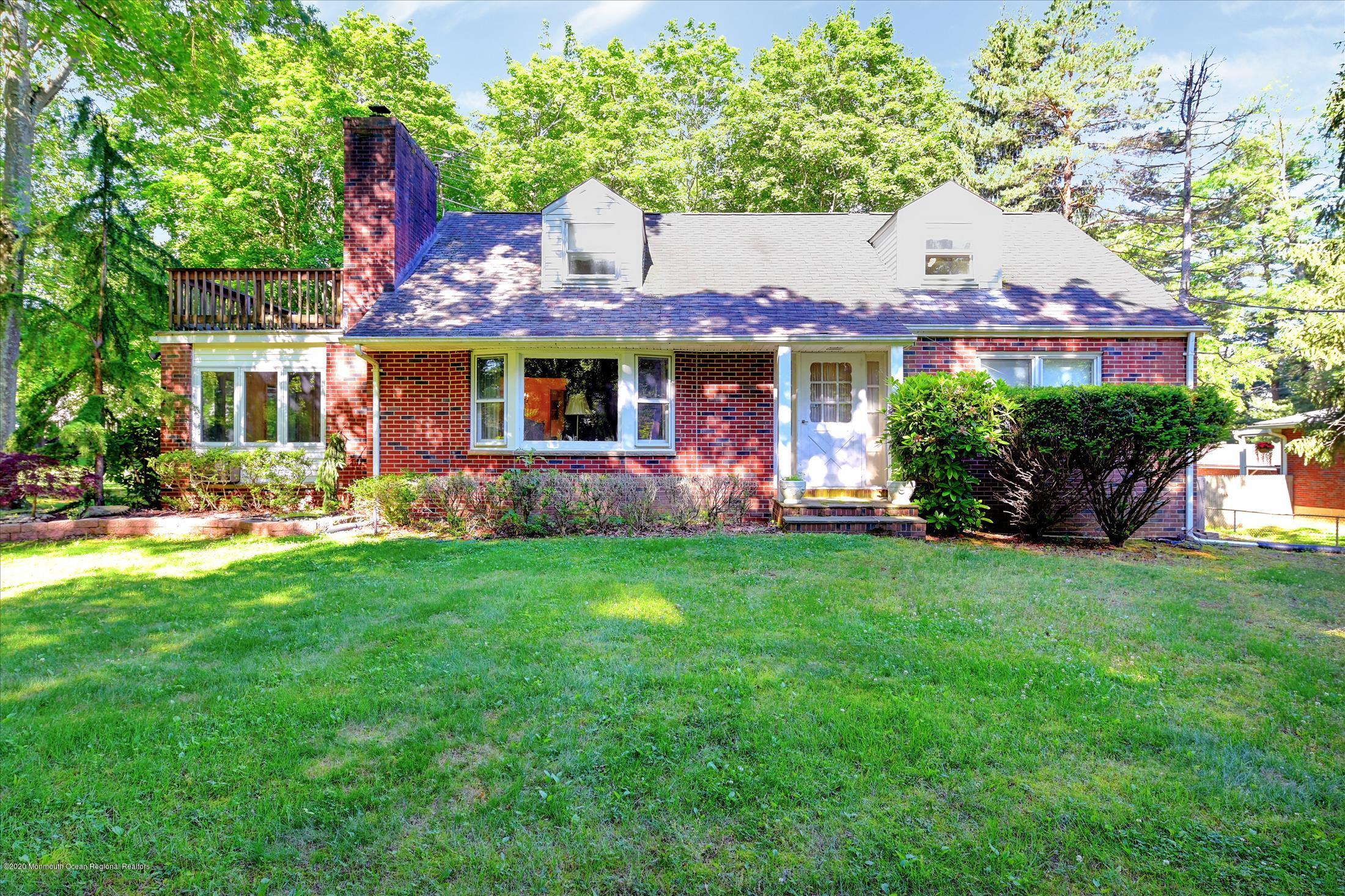 32 Manor Road Colts Neck, NJ 07722 - Photo 1 of 27 Front