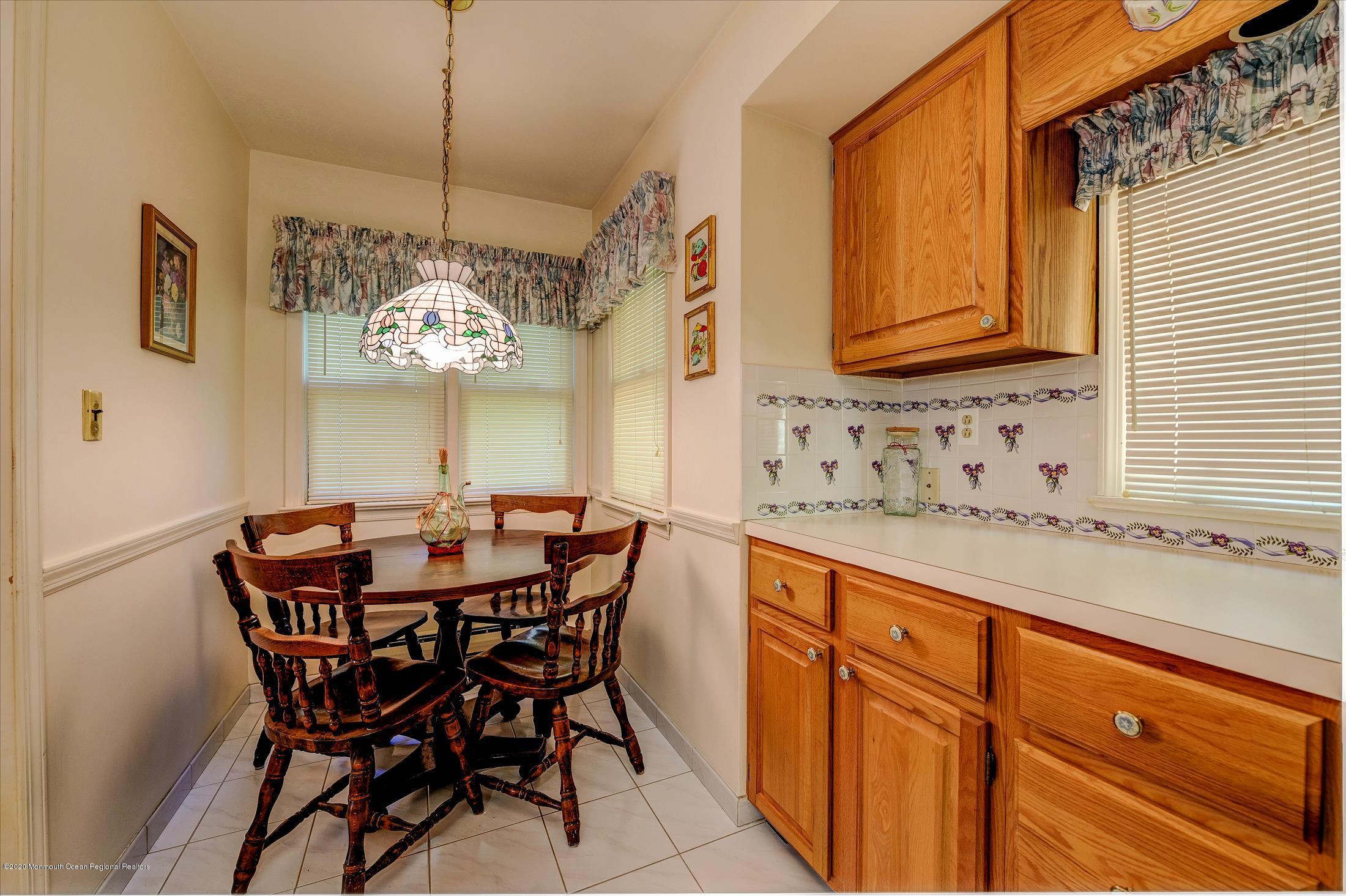 32 Manor Road Colts Neck, NJ 07722 - Photo 10 of 27 Dinette_Kitchen