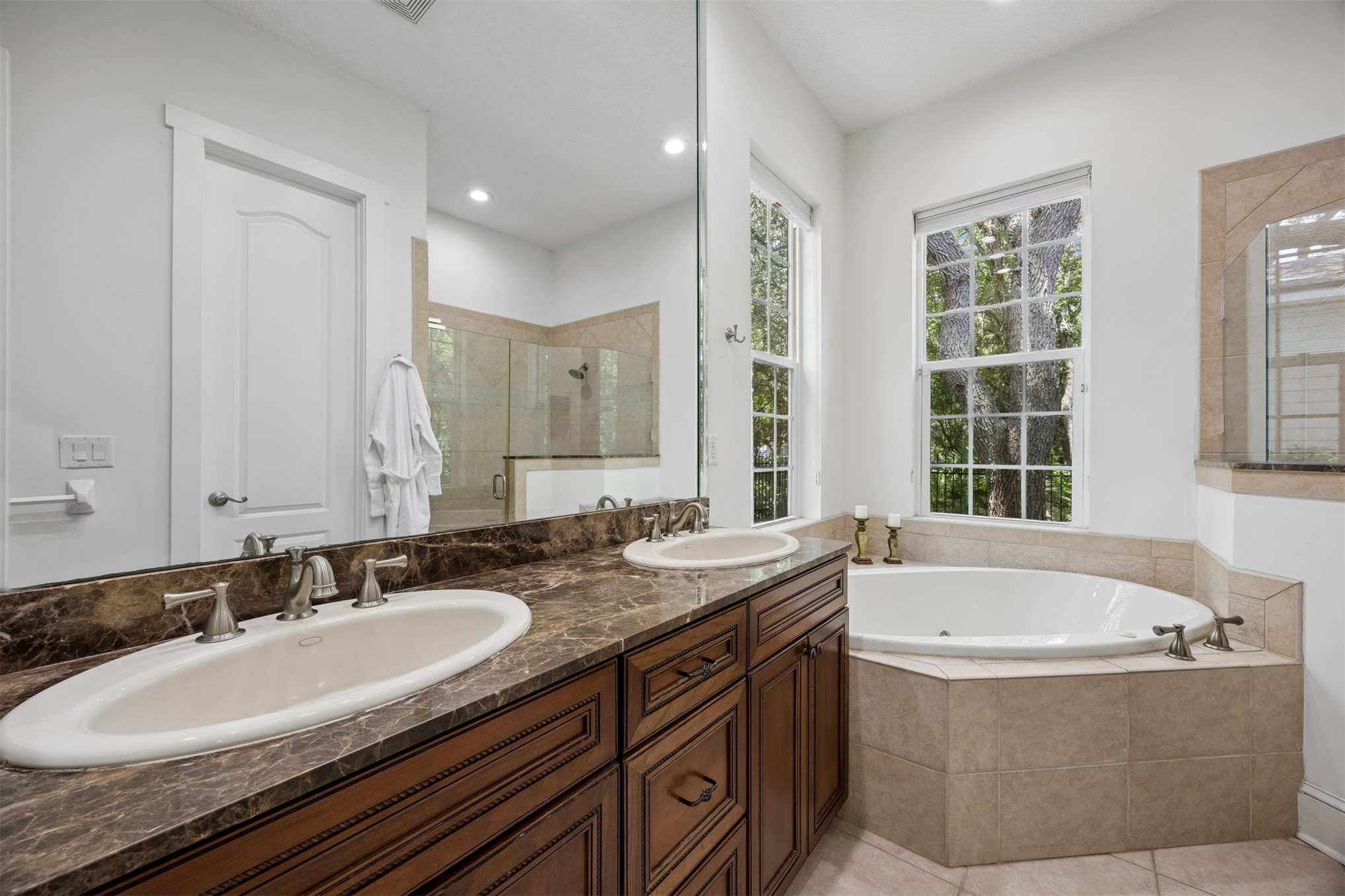 1855 Perimeter Park Road West Fernandina Beach, FL 32034 - Photo 27 of 83 Primary Bath with Double Vanity, Jacuzzi Tub, and Glassed-In Shower
