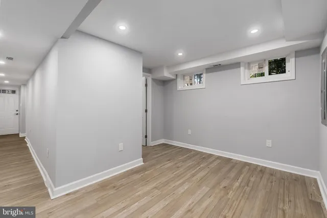 $3,500 | 1401 18th Place Southeast, Washington, DC 20020