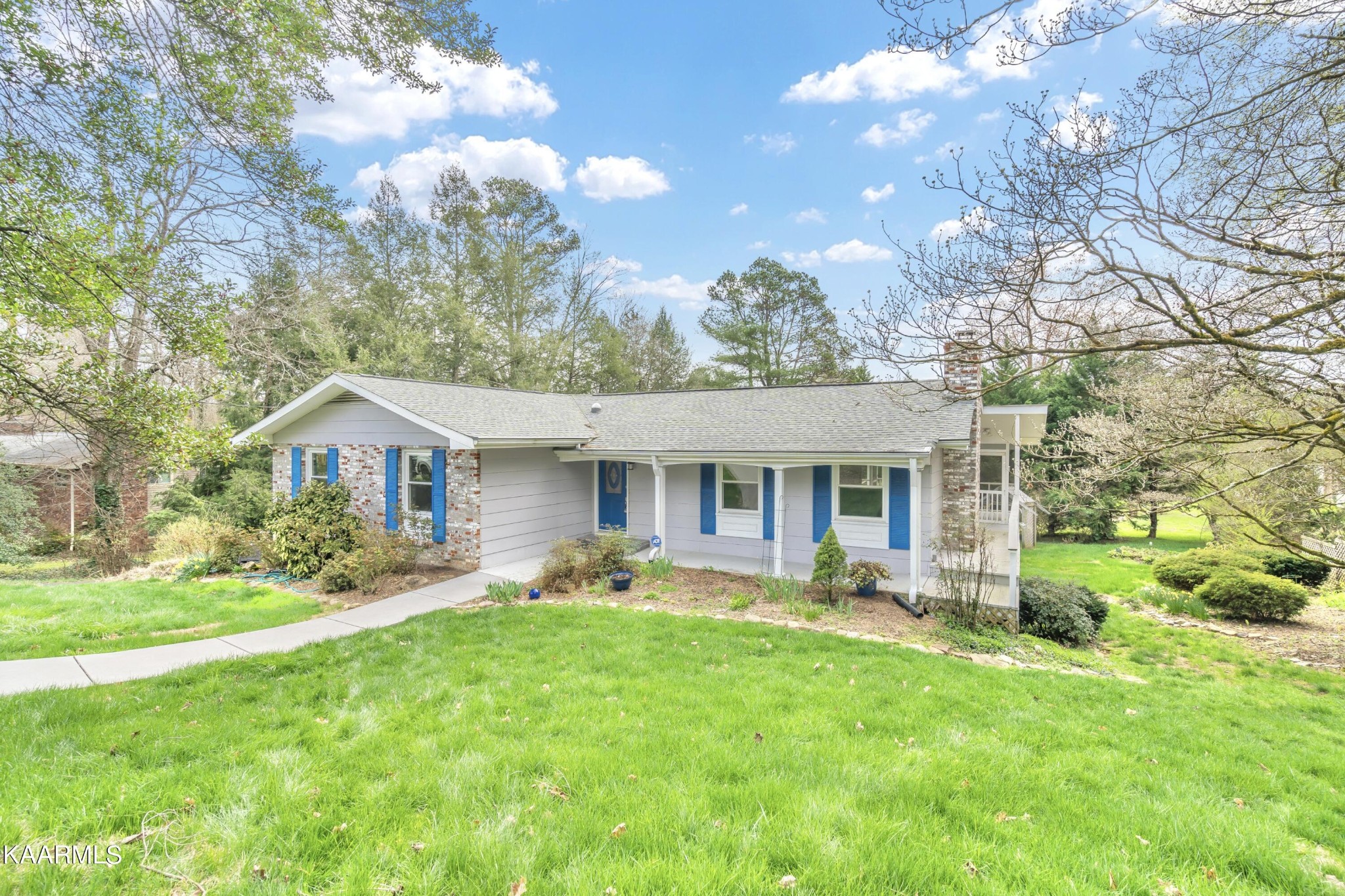 108 Miramar Circle Oak Ridge, TN 37830 - Photo 3 of 42 Gallery Image 3
