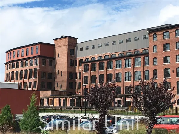 $2,505 | 34 Franklin Street, Unit 244, Nashua, NH 03064