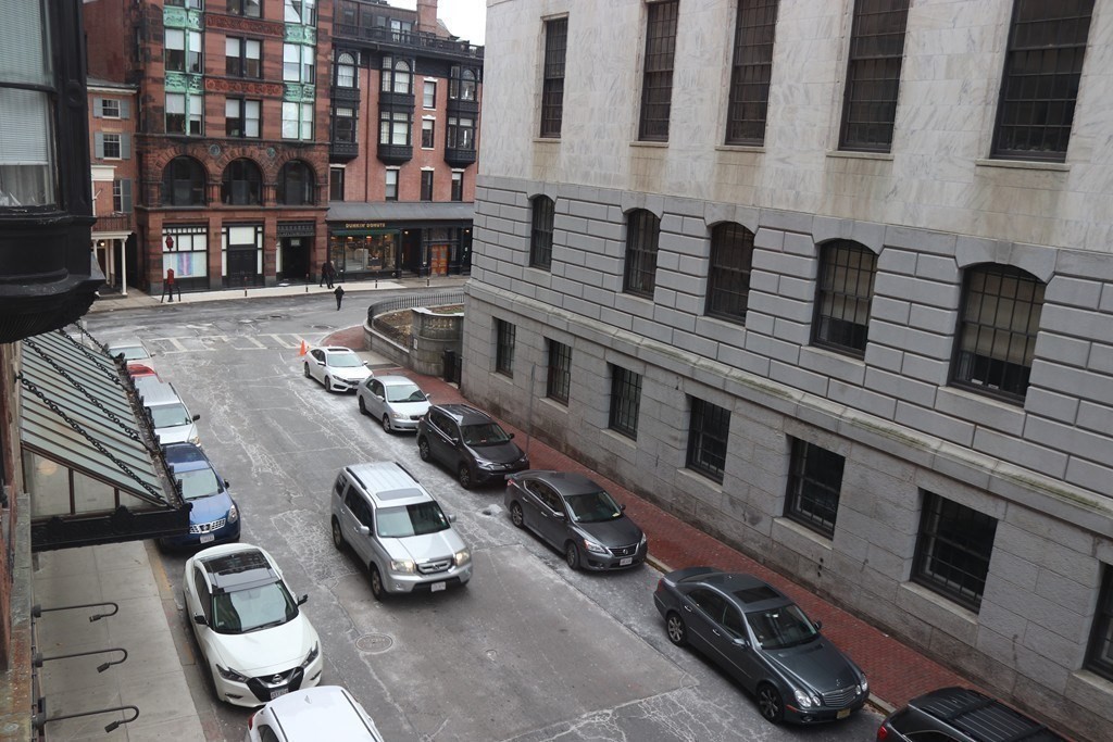 21 Beacon Street, Unit 3R Boston, MA 02108 - Photo 12 of 14