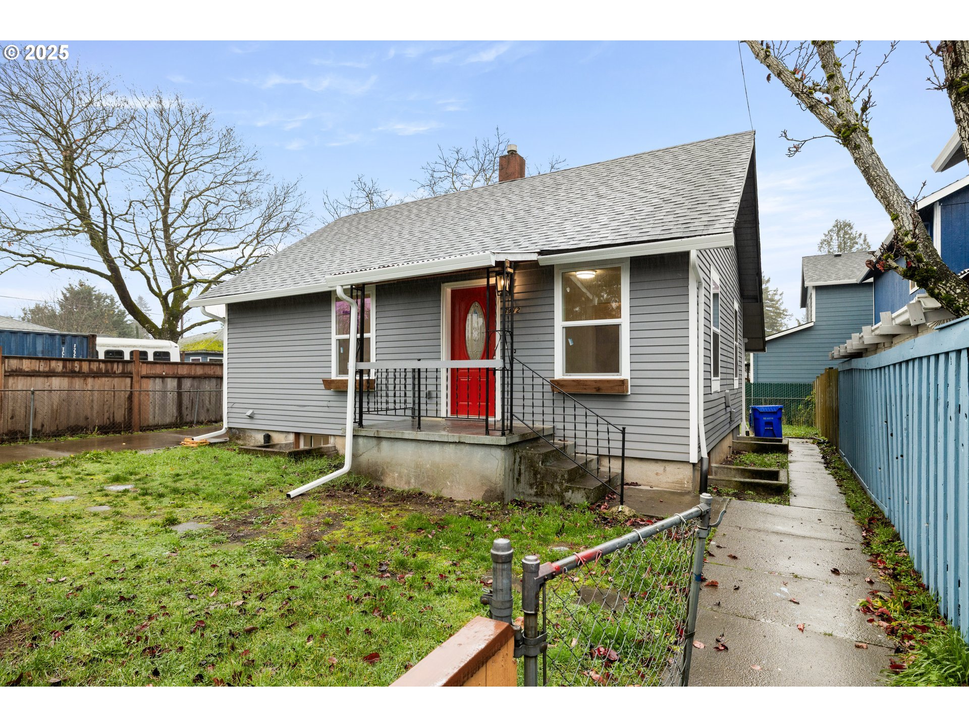 8412 Southeast Liebe Street Portland, OR 97266 - Photo 2 of 31