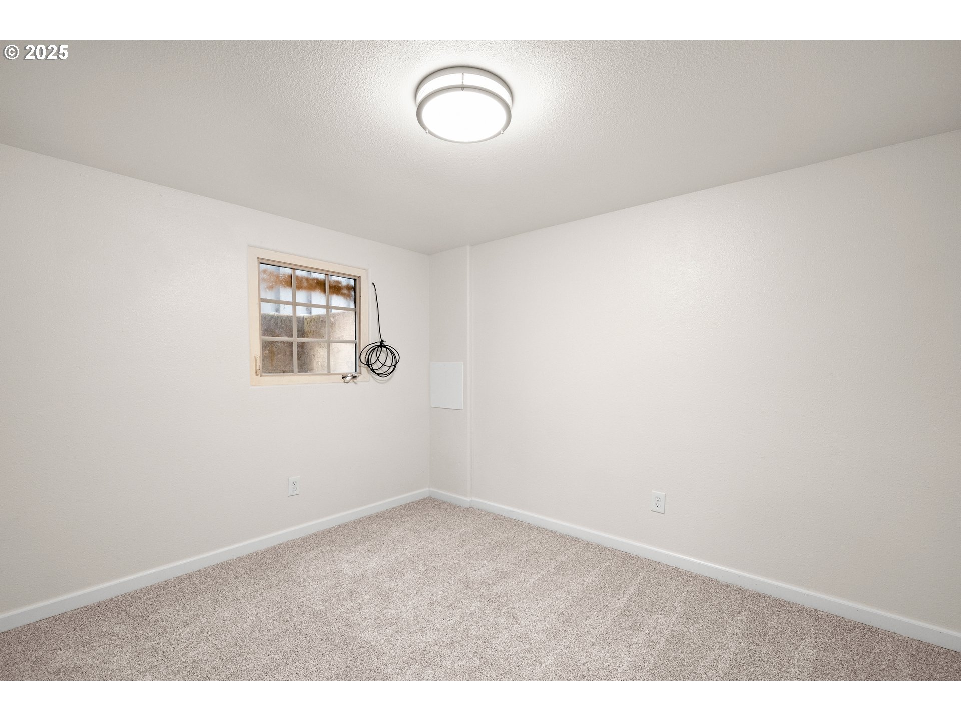 8412 Southeast Liebe Street Portland, OR 97266 - Photo 23 of 31