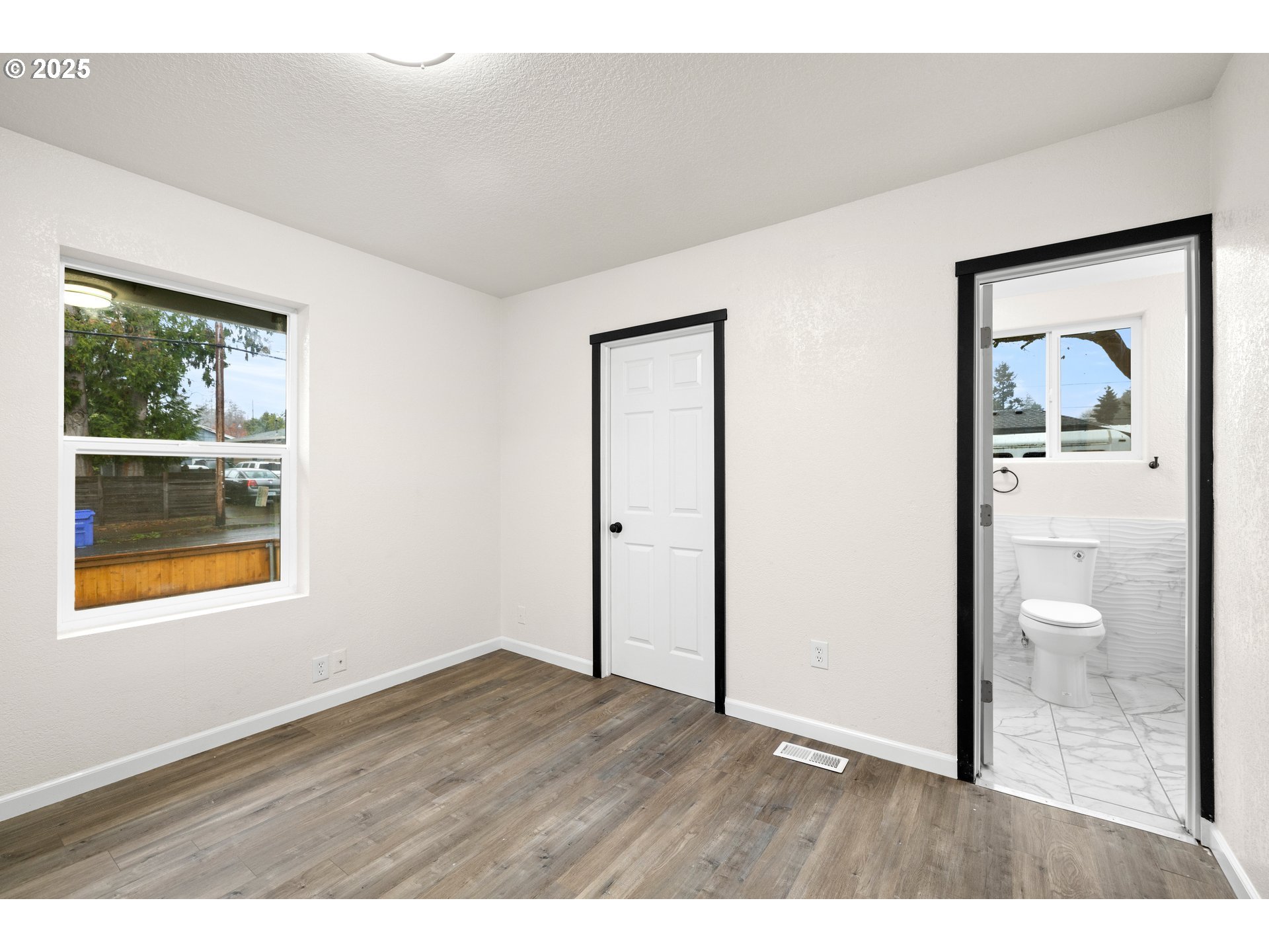 8412 Southeast Liebe Street Portland, OR 97266 - Photo 8 of 31