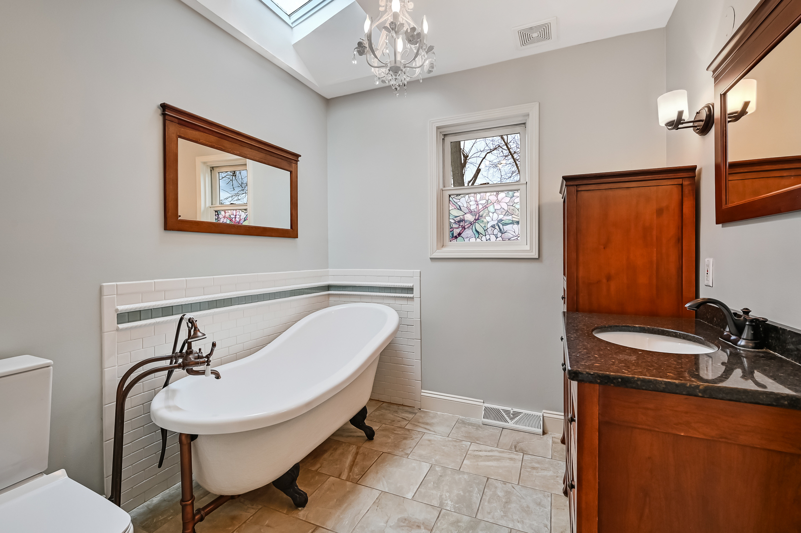 15 North County Line Road Hinsdale, IL 60521 - Photo 13 of 30