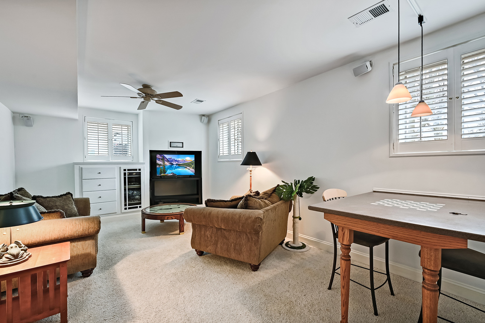 15 North County Line Road Hinsdale, IL 60521 - Photo 14 of 30