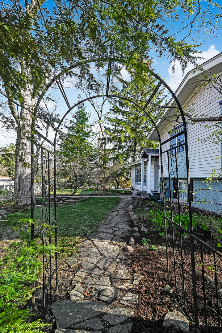 15 North County Line Road Hinsdale, IL 60521 - Photo 28 of 30