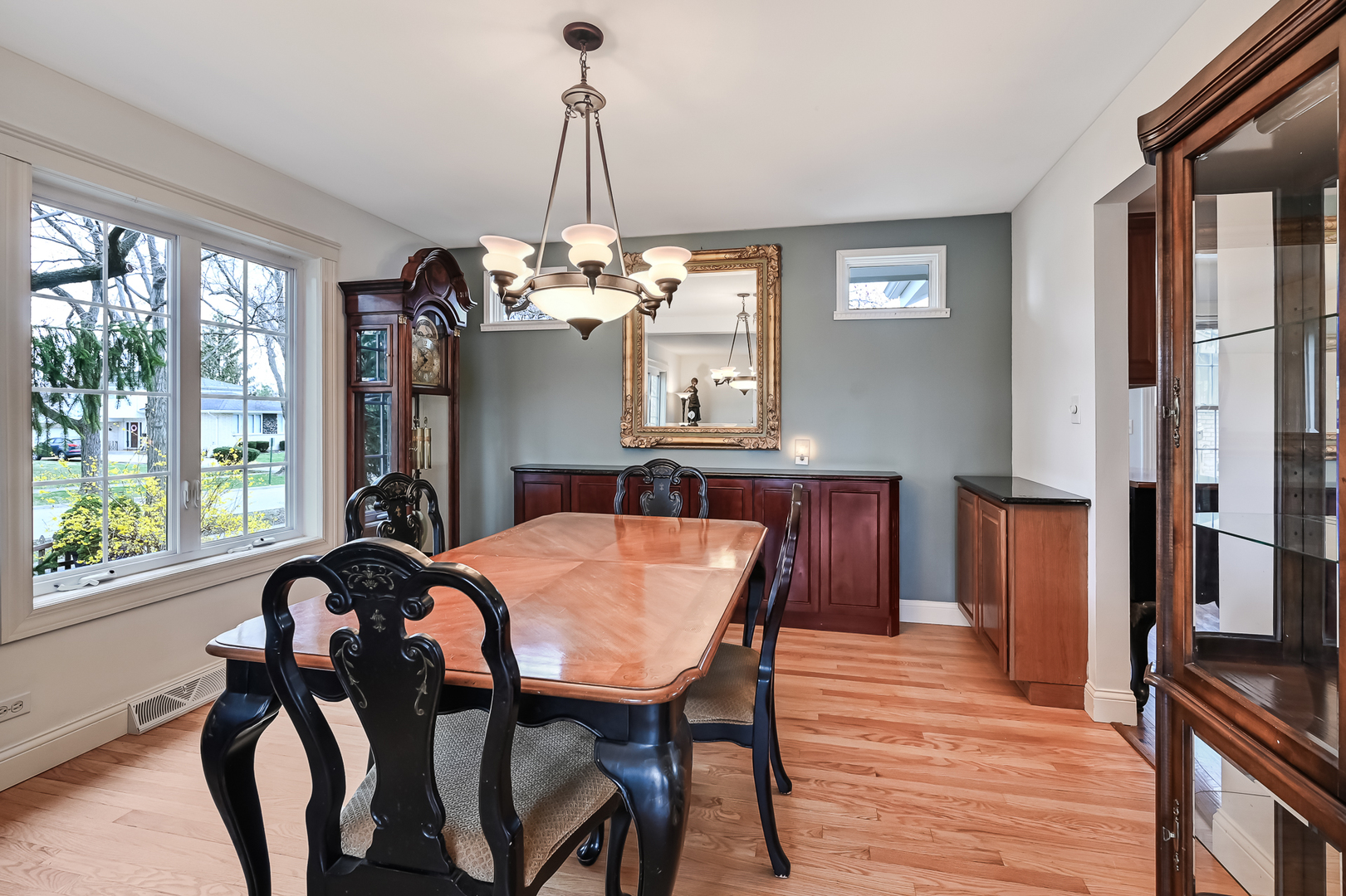 15 North County Line Road Hinsdale, IL 60521 - Photo 6 of 30