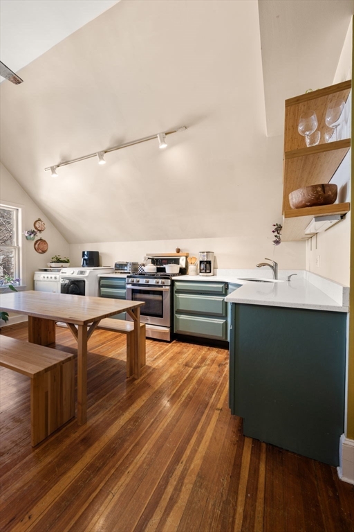 52 Patten Street, Unit 3 Boston, MA 02130 - Photo 5 of 10 Gallery Image 5