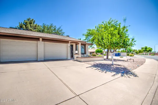 $250,000 | 2064 South Farnsworth Drive, Unit 43, Mesa, AZ 85209