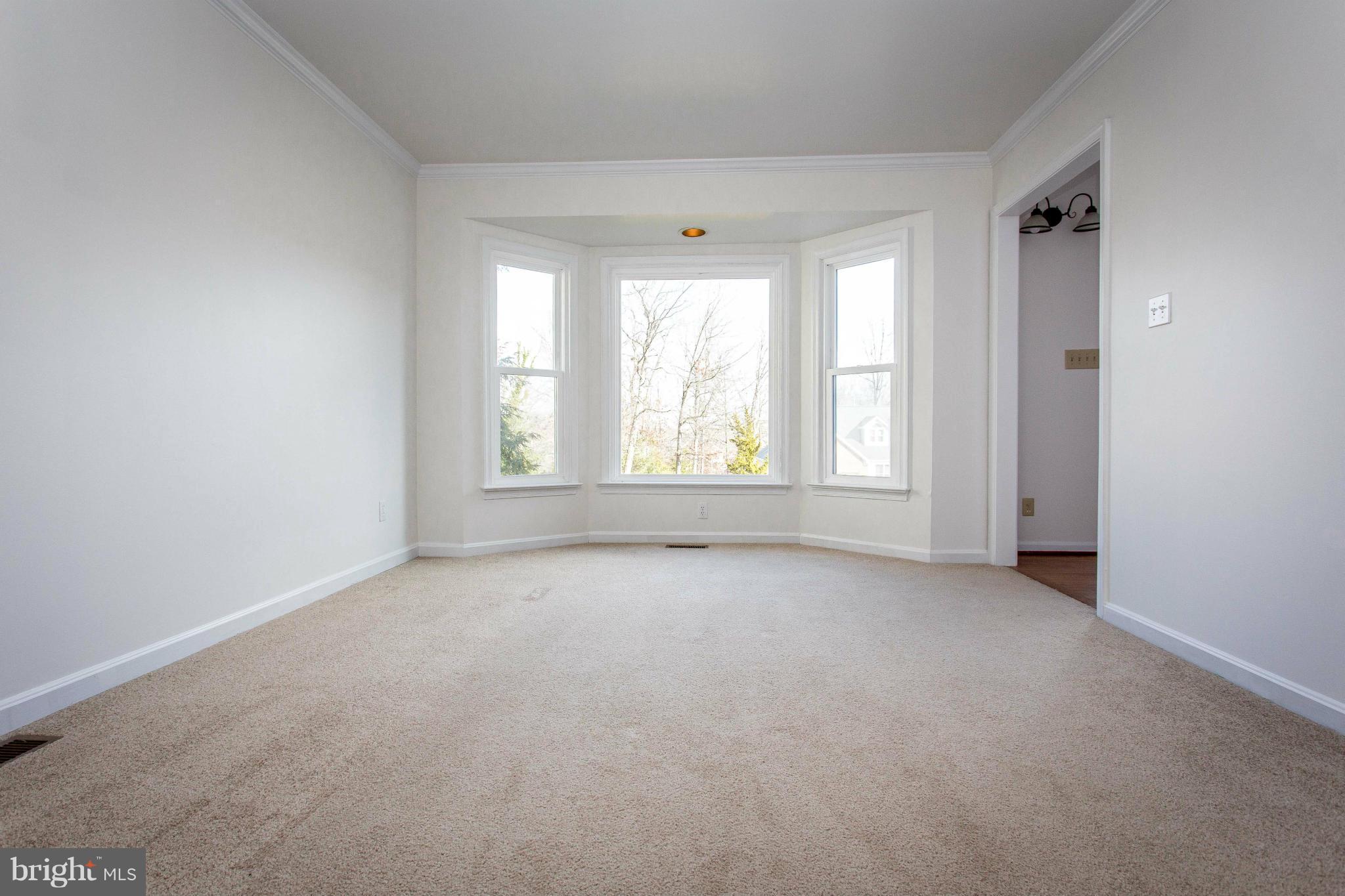 10908 Park Ridge Road Fredericksburg, VA 22408 - Photo 8 of 30 Living Room