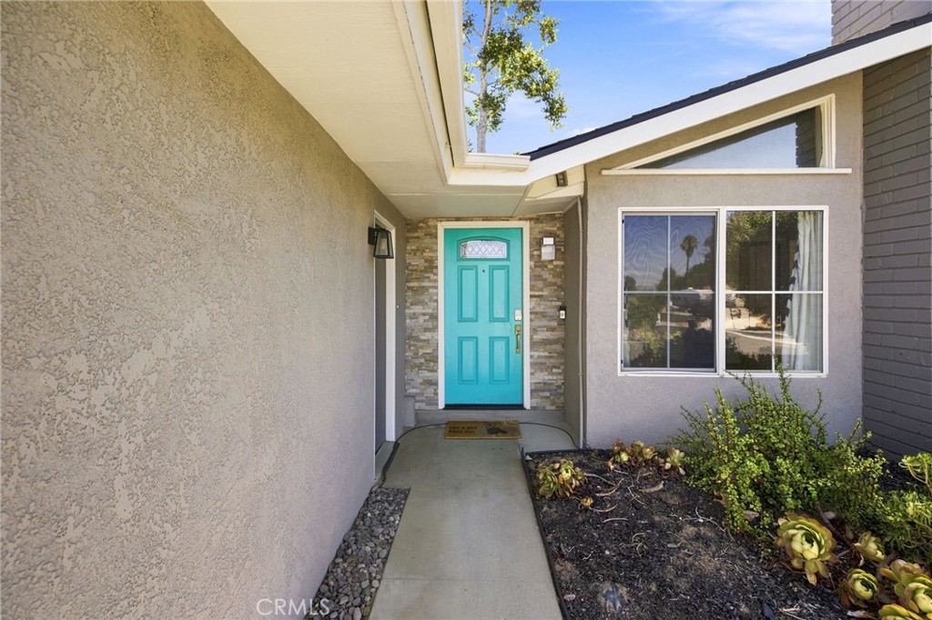 2906 Berkeley Road Riverside, CA 92506 - Photo 5 of 40