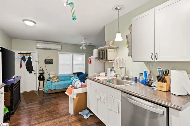 $430,000 | 11 Flintlock Court, Greenville, SC 29611