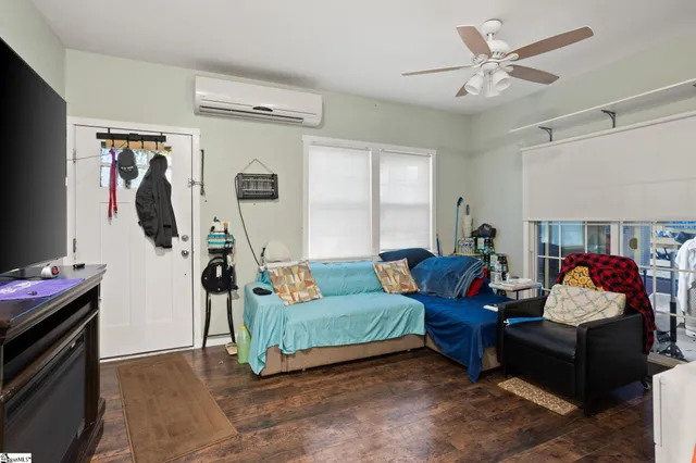 $430,000 | 11 Flintlock Court, Greenville, SC 29611