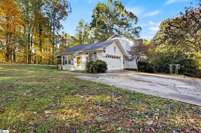 $430,000 | 11 Flintlock Court, Greenville, SC 29611