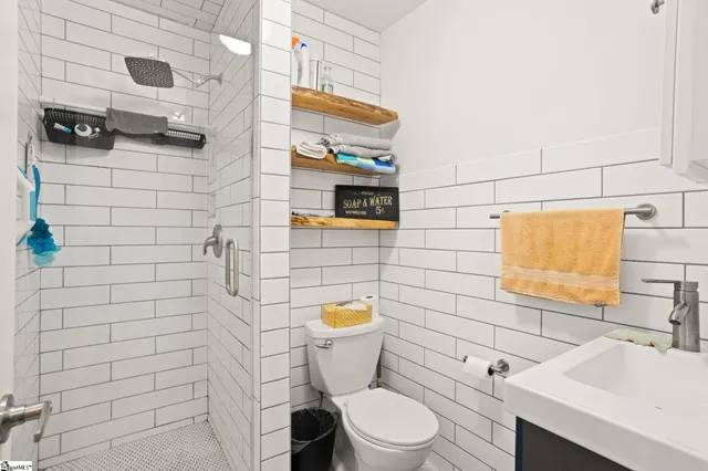 $430,000 | 11 Flintlock Court, Greenville, SC 29611