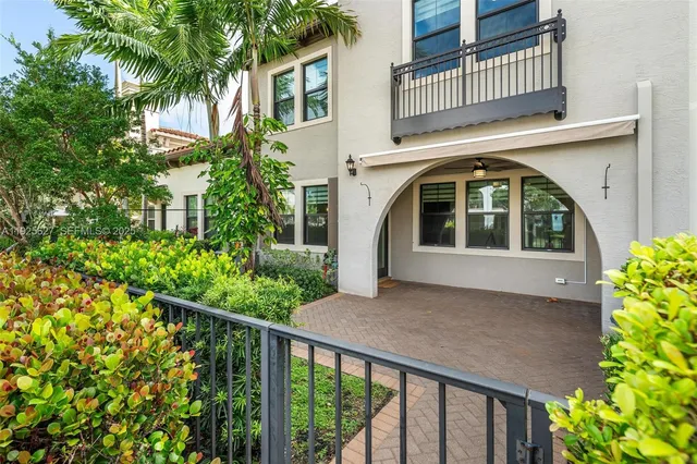 $640,000 | 3155 Northwest 124th Way, Sunrise, FL 33323