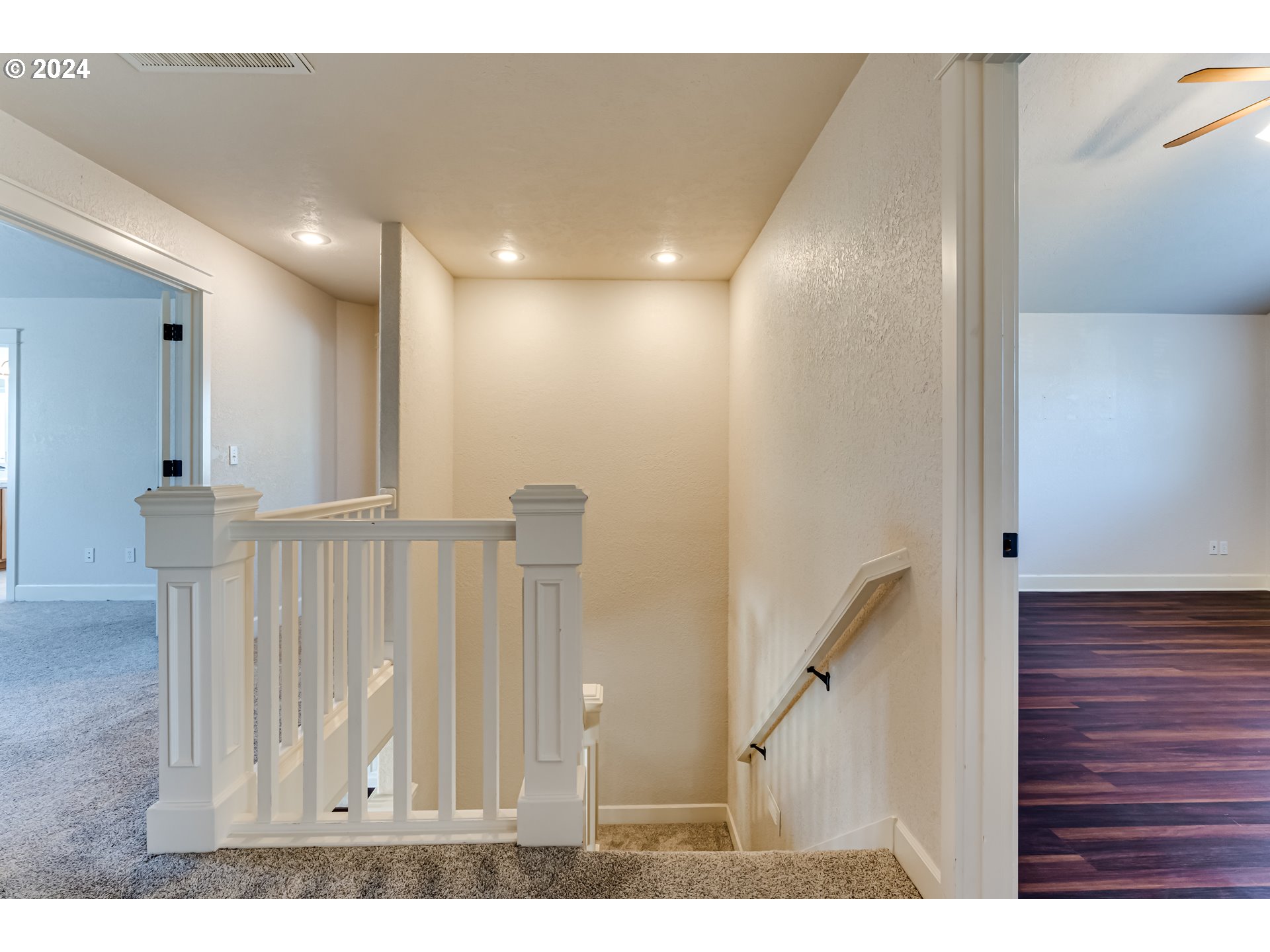 3313 Falcon Drive Springfield, OR 97477 - Photo 15 of 36 a view of a hallway with stairs