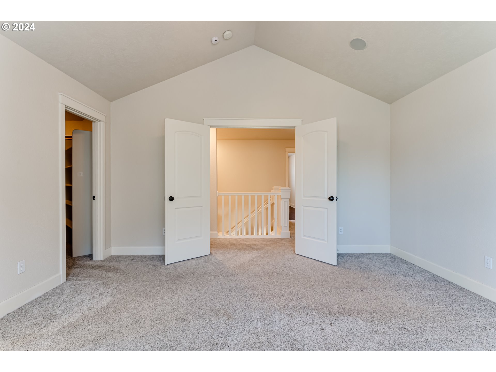 3313 Falcon Drive Springfield, OR 97477 - Photo 17 of 36 a view of an empty room