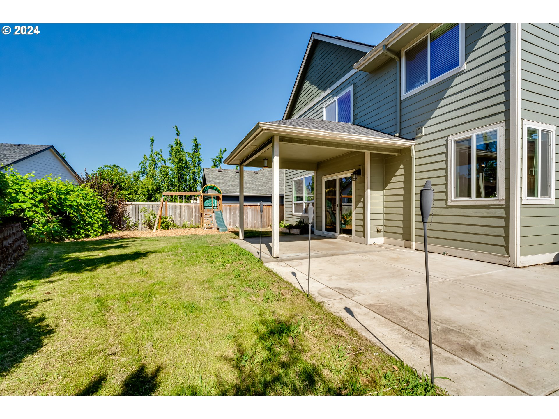 3313 Falcon Drive Springfield, OR 97477 - Photo 32 of 36 a view of a house with backyard and sitting area