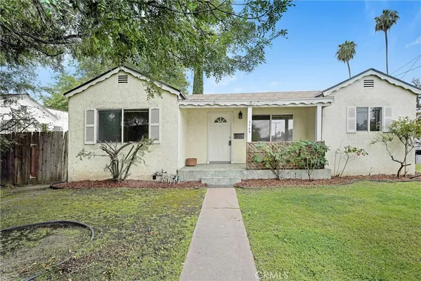 $938,000 | 5759 Hazeltine Avenue, Van Nuys, CA 91401