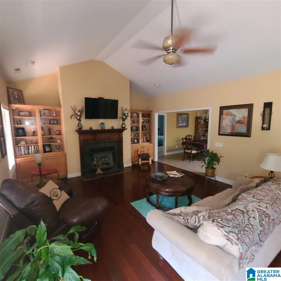 35 Crestwood Way Ragland, AL 35131 - Photo 7 of 47