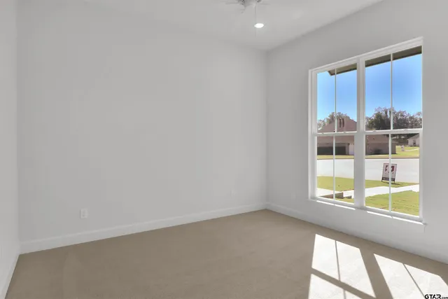 $529,900 | 17560 Sugar Bluff Lane, Flint, TX 75762