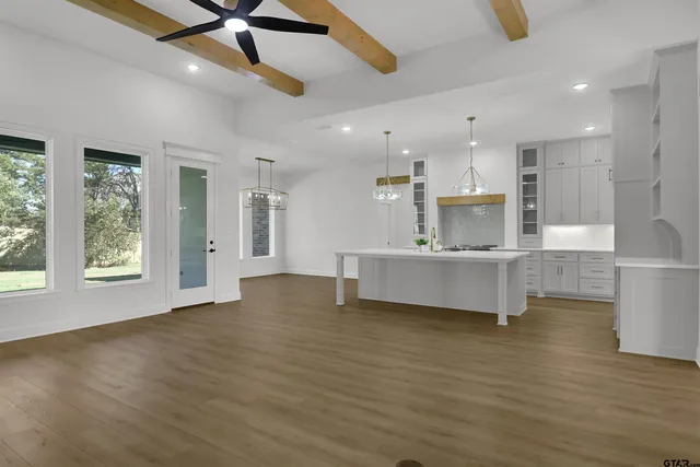 $529,900 | 17560 Sugar Bluff Lane, Flint, TX 75762