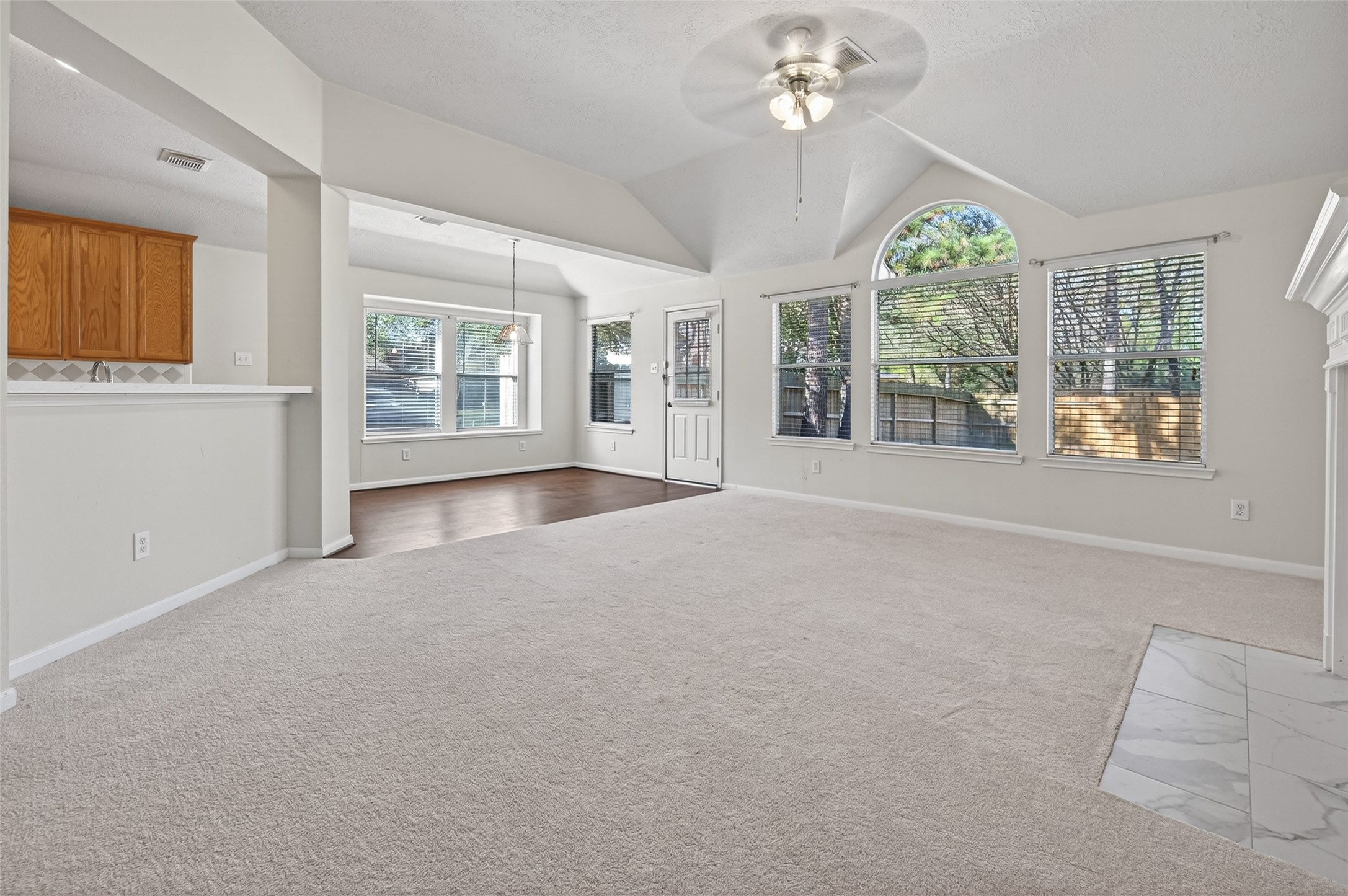 39 North Delta Mill Circle Conroe, TX 77385 - Photo 17 of 35 a view of livingroom with window