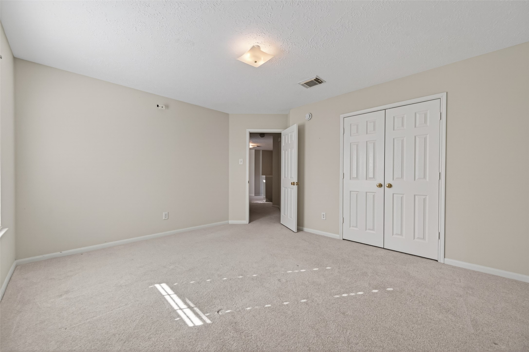 39 North Delta Mill Circle Conroe, TX 77385 - Photo 31 of 35 a view of an empty room